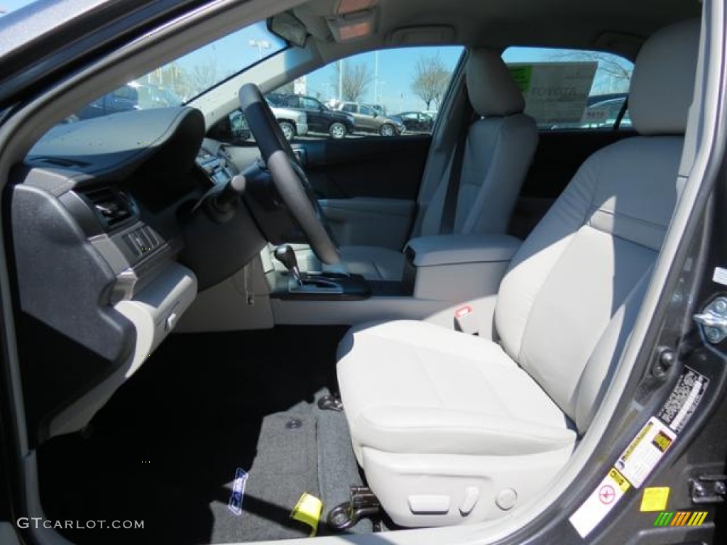 2013 Camry LE - Magnetic Gray Metallic / Ash photo #8