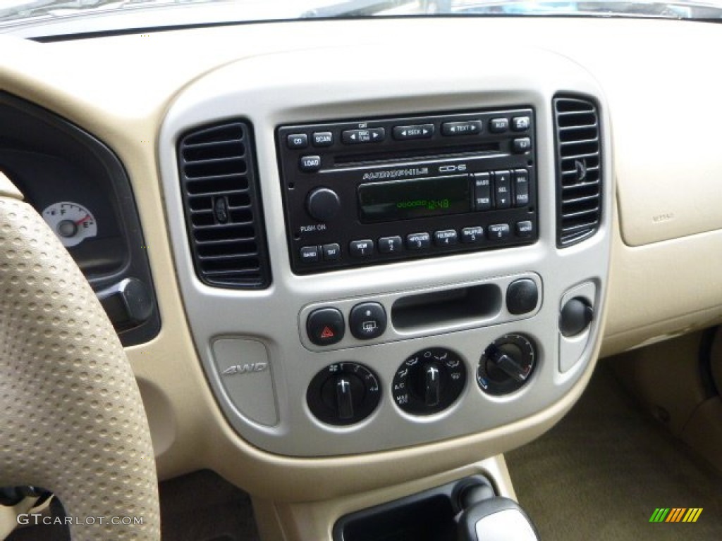 2007 Ford Escape XLT V6 4WD Controls Photos