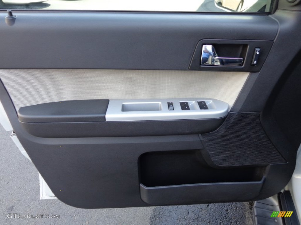 2009 Mercury Mariner Premier 4WD Black Door Panel Photo #79166450