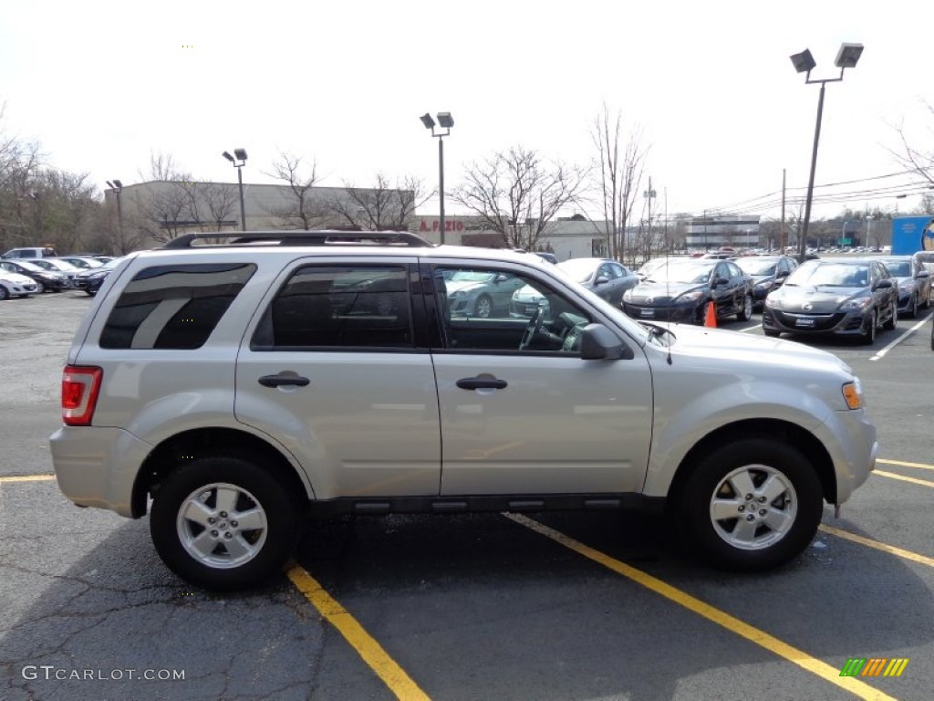 2009 Escape XLT - Brilliant Silver Metallic / Charcoal photo #4