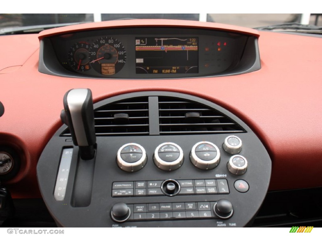 2004 Nissan Quest 3.5 SE Controls Photo #79167256