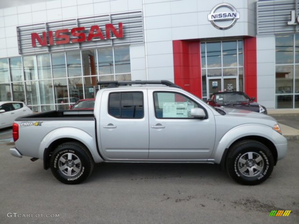 Brilliant Silver 2013 Nissan Frontier Pro-4X Crew Cab 4x4 Exterior Photo #79168769