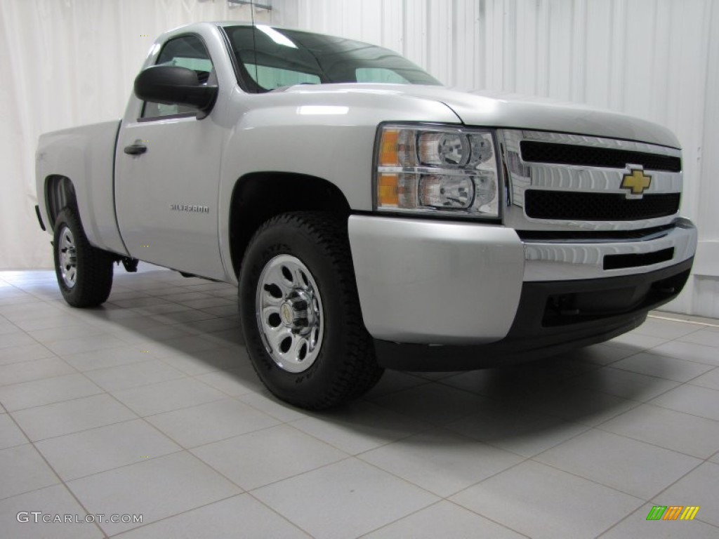 Sheer Silver Metallic Chevrolet Silverado 1500