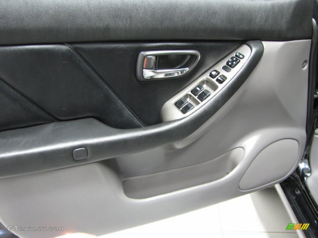 2006 Subaru Baja Turbo Gray Door Panel Photo #79172535