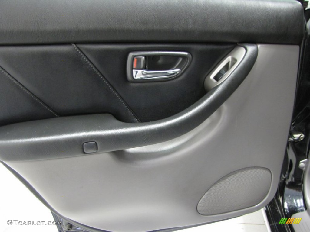 2006 Subaru Baja Turbo Gray Door Panel Photo #79172570