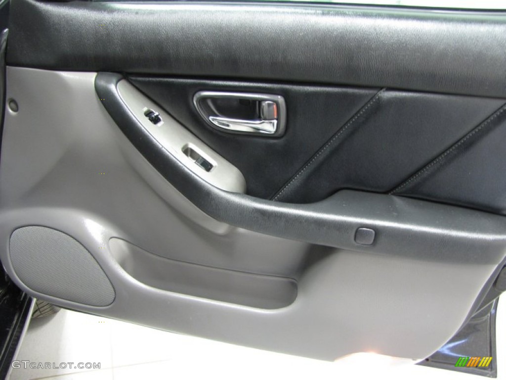 2006 Subaru Baja Turbo Gray Door Panel Photo #79172606
