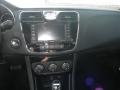 Black - 200 S Sedan Photo No. 5
