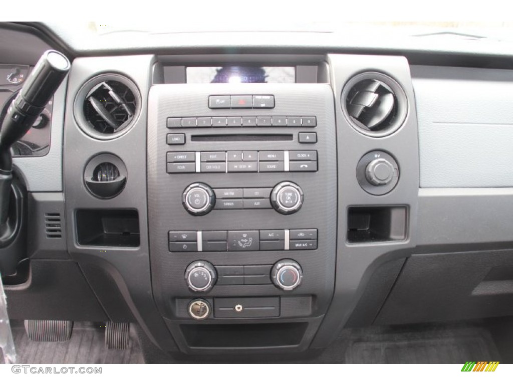 2011 Ford F150 XL Regular Cab Controls Photo #79175122