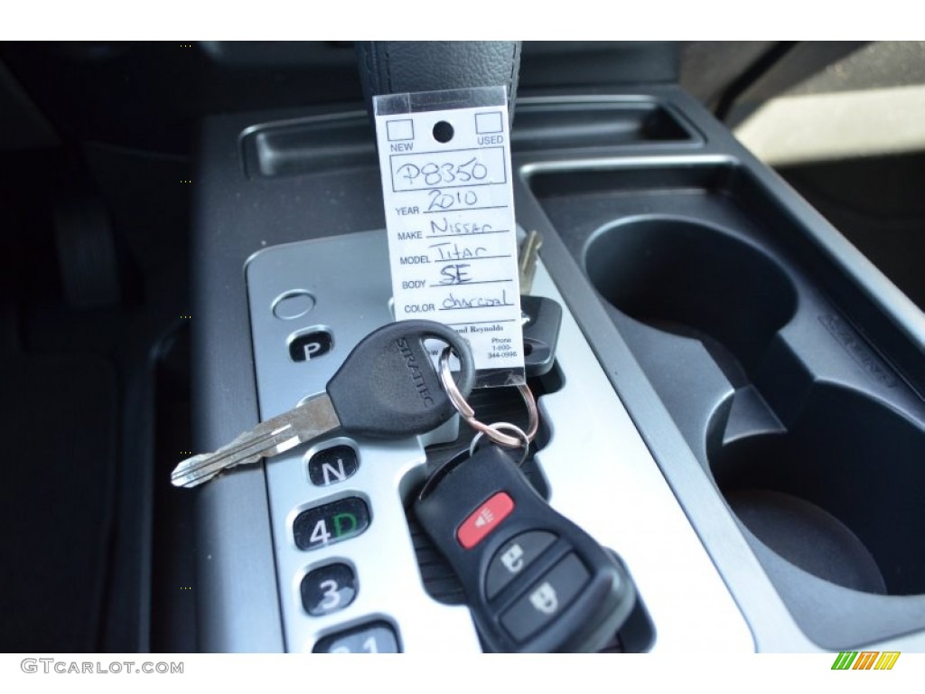 2010 Nissan Titan SE Heavy Metal Chrome Edition Crew Cab 4x4 Keys Photos