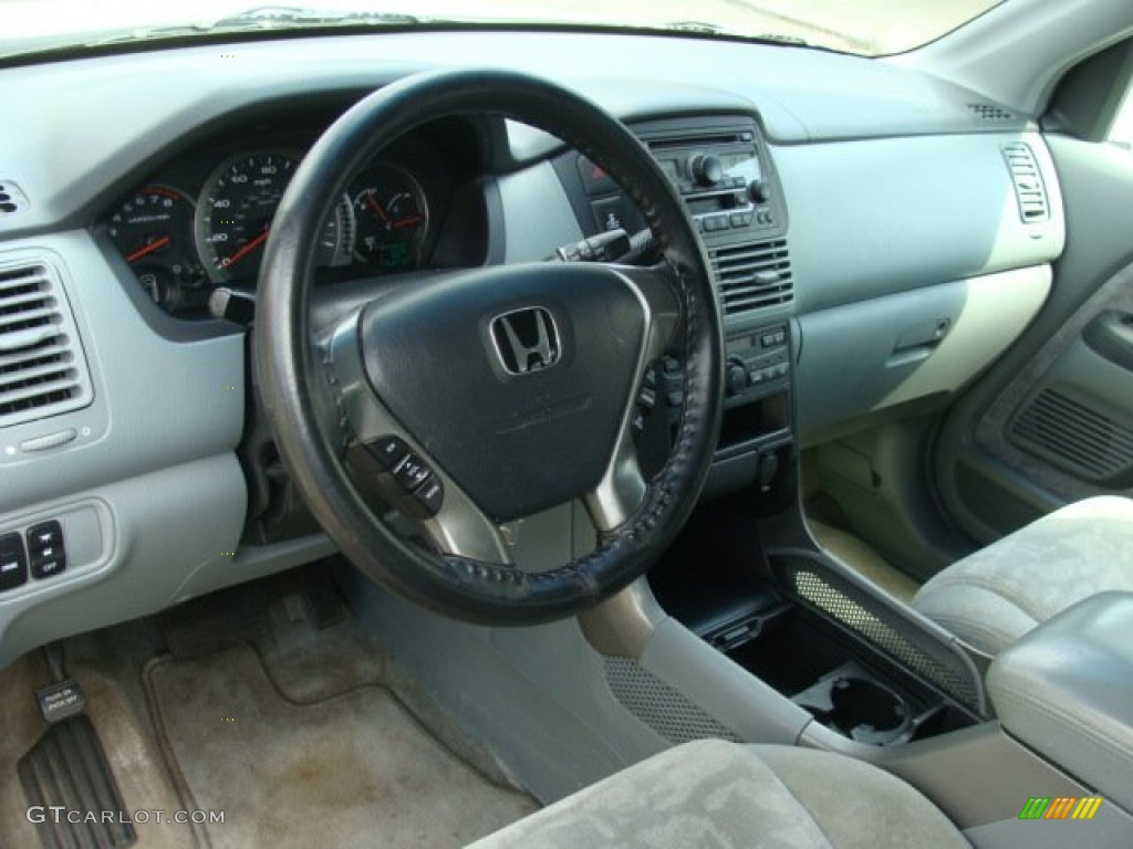 Gray Interior 2004 Honda Pilot EX 4WD Photo #79176358