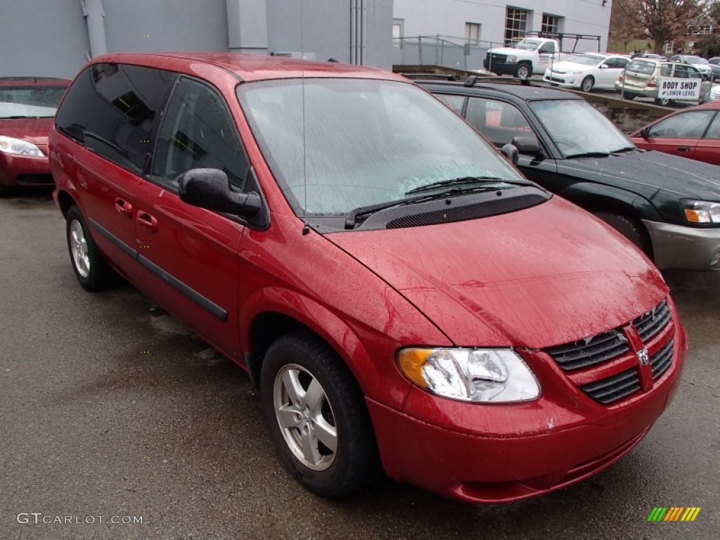 Inferno Red Crystal Pearl 2005 Dodge Caravan SXT Exterior Photo #79179419