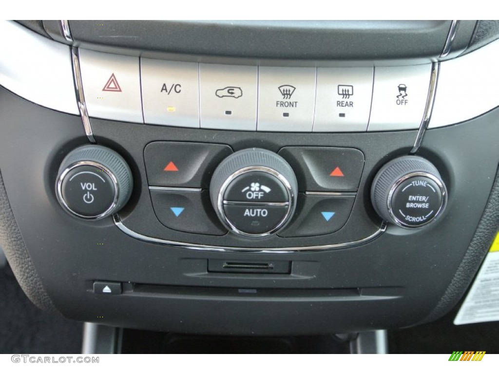 2013 Dodge Journey R/T Controls Photo #79183166