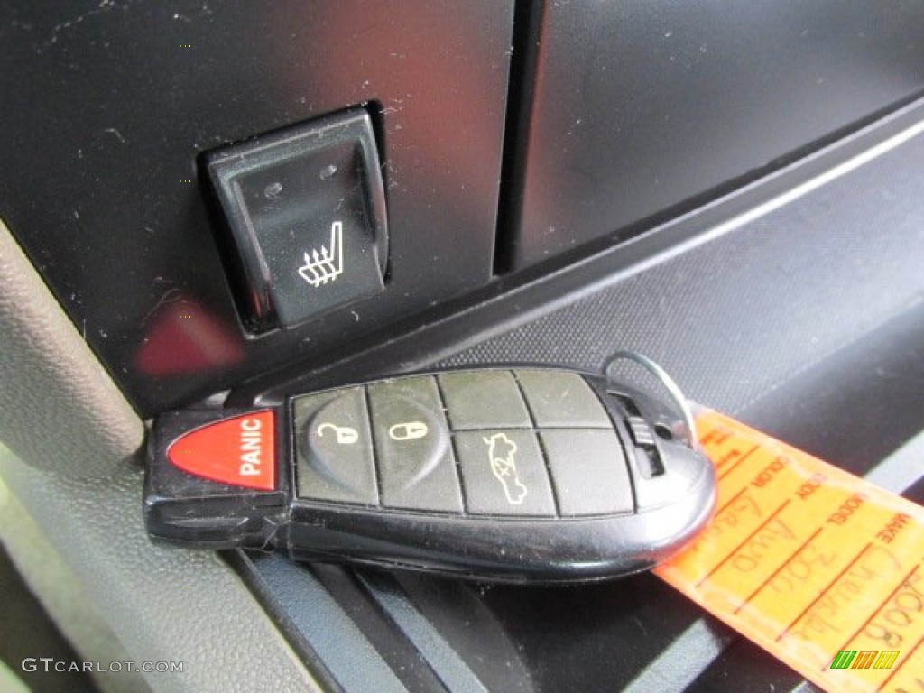2008 Chrysler 300 Touring AWD Keys Photos