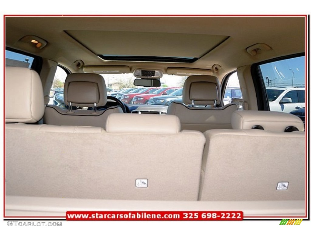 2014 Grand Cherokee Overland 4x4 - Bright White / Overland Nepal Jeep Brown Light Frost photo #24