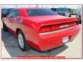 Redline 3-Coat Pearl - Challenger SXT Photo No. 3