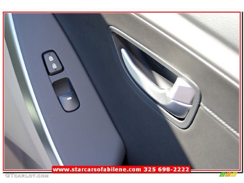 2013 Elantra GT - Monaco White / Beige photo #24