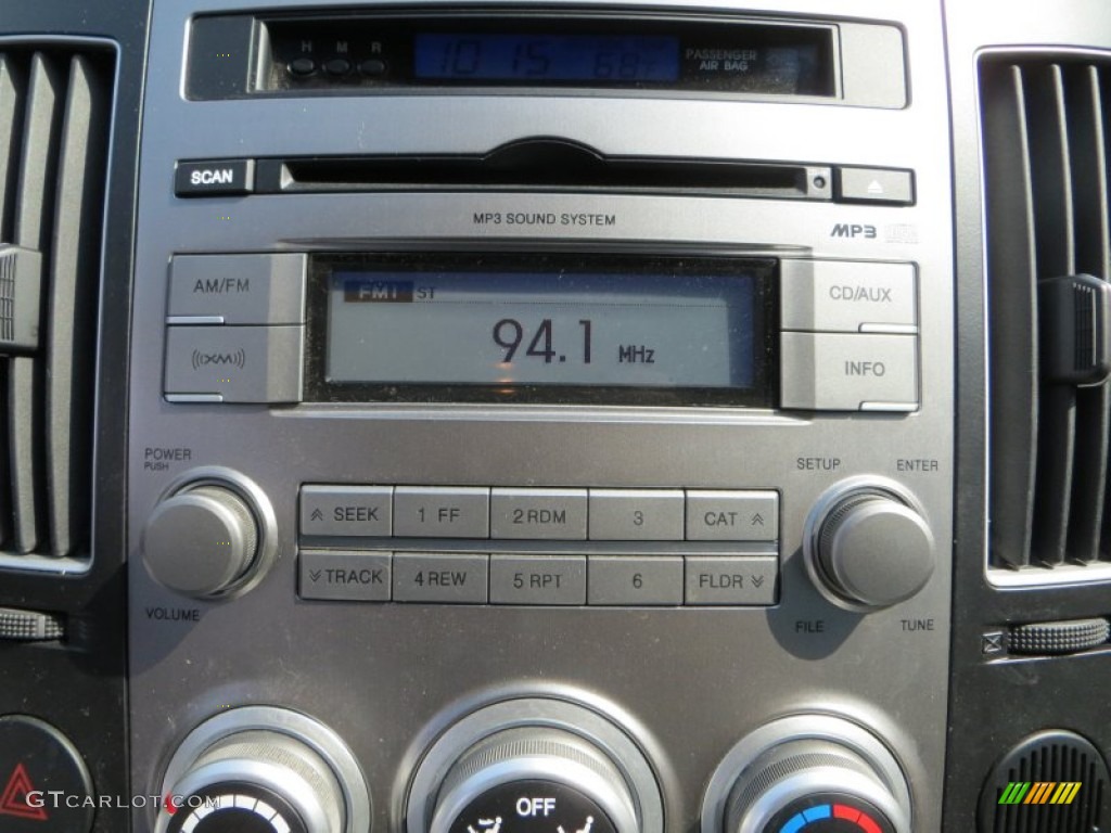2011 Hyundai Veracruz GLS AWD Audio System Photo #79190405