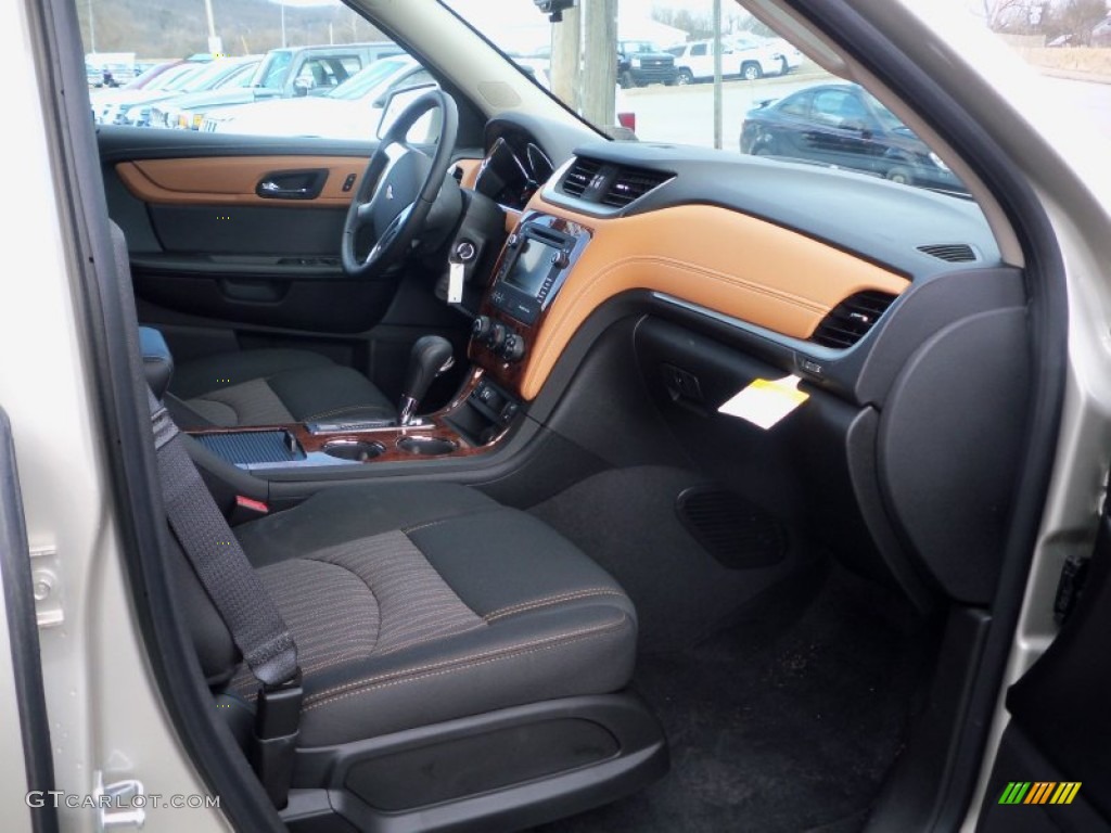 2013 Chevrolet Traverse LT AWD Ebony/Mojave Dashboard Photo #79194646