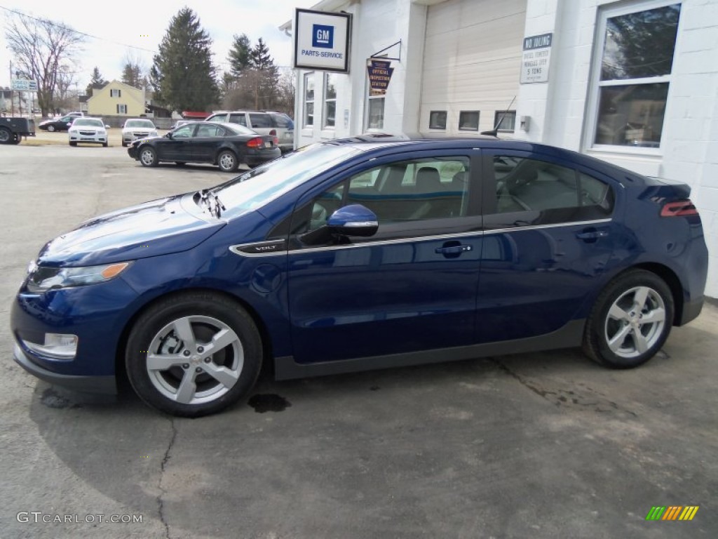 2013 Volt  - Blue Topaz Metallic / Jet Black/Ceramic White Accents photo #1