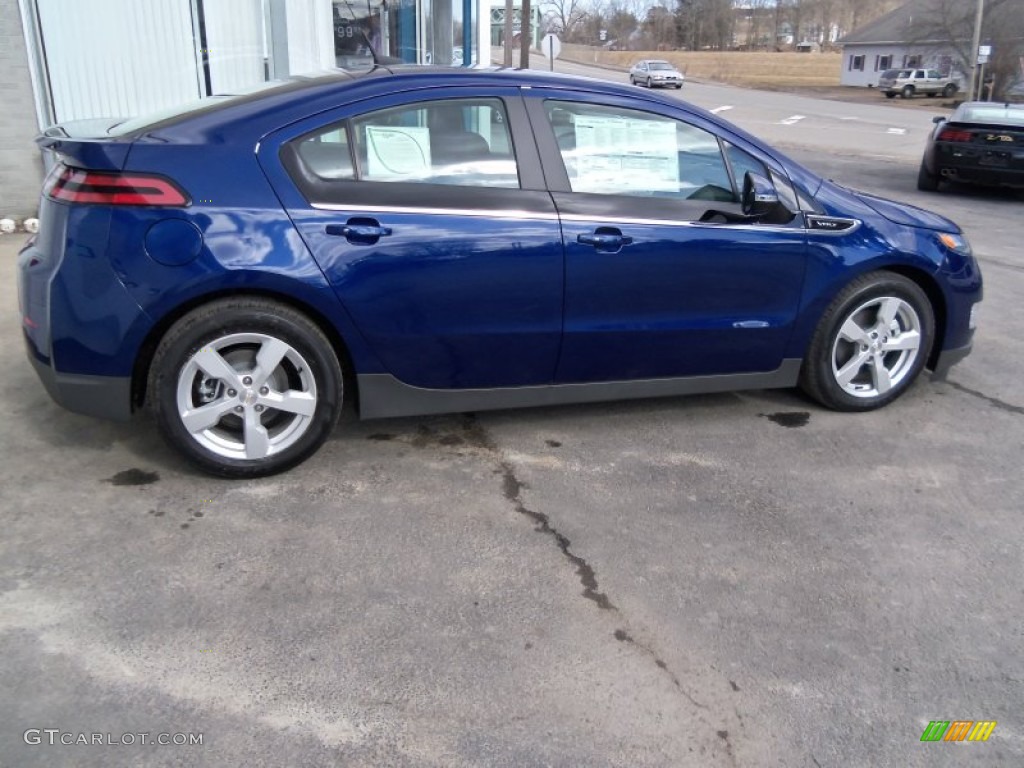 2013 Volt  - Blue Topaz Metallic / Jet Black/Ceramic White Accents photo #4