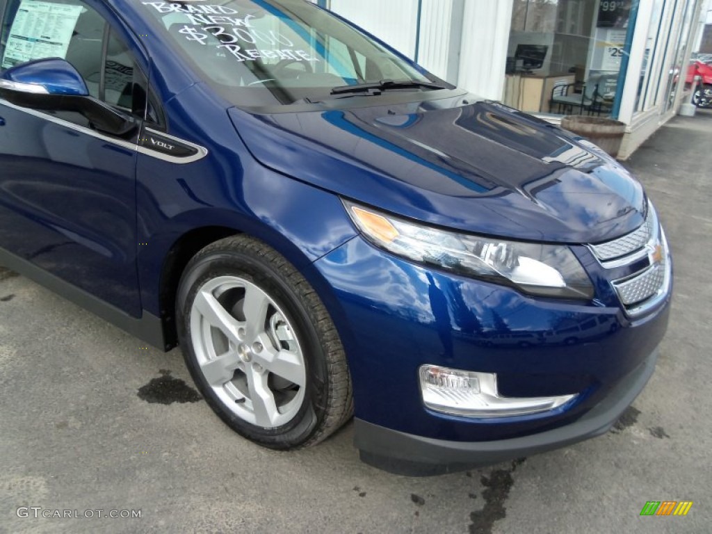 2013 Volt  - Blue Topaz Metallic / Jet Black/Ceramic White Accents photo #5