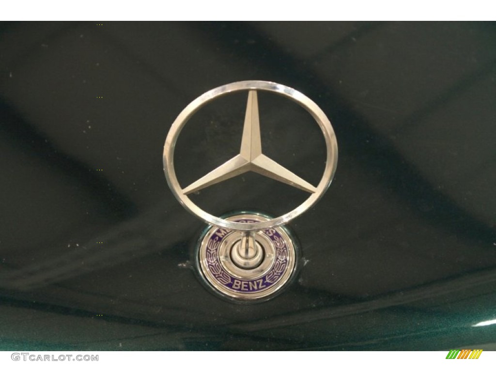 1995 Mercedes-Benz C 280 Sedan Marks and Logos Photos