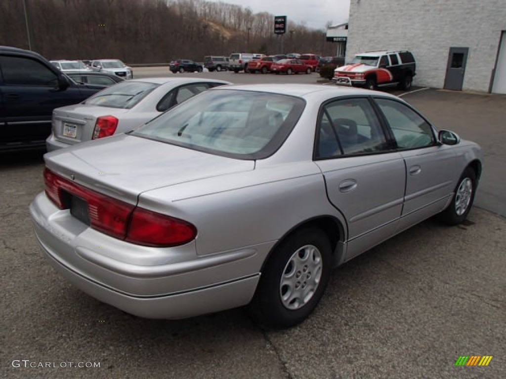 2003 Regal LS - Sterling Silver Metallic / Medium Gray photo #6
