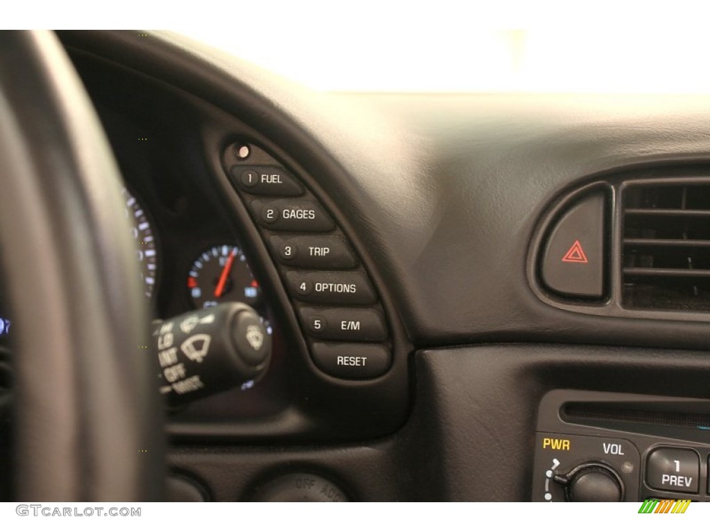 2001 Chevrolet Corvette Convertible Controls Photo #79204852