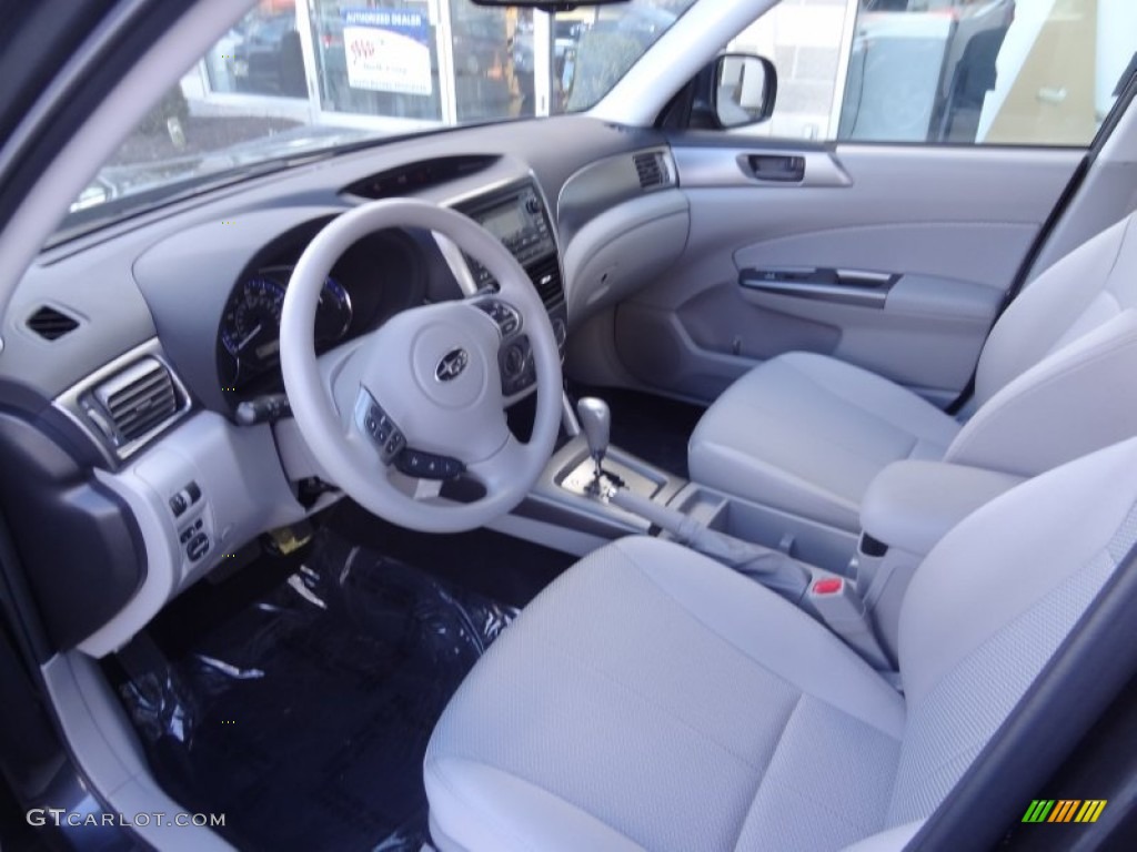 2013 Forester 2.5 X - Dark Gray Metallic / Platinum photo #21