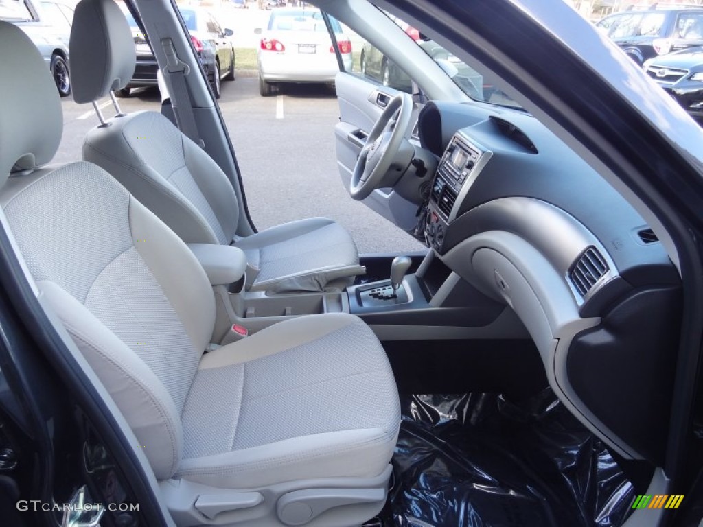 2013 Forester 2.5 X - Dark Gray Metallic / Platinum photo #27