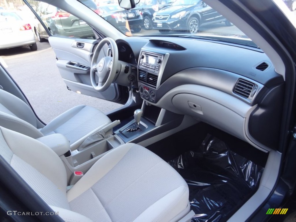 2013 Forester 2.5 X - Dark Gray Metallic / Platinum photo #28