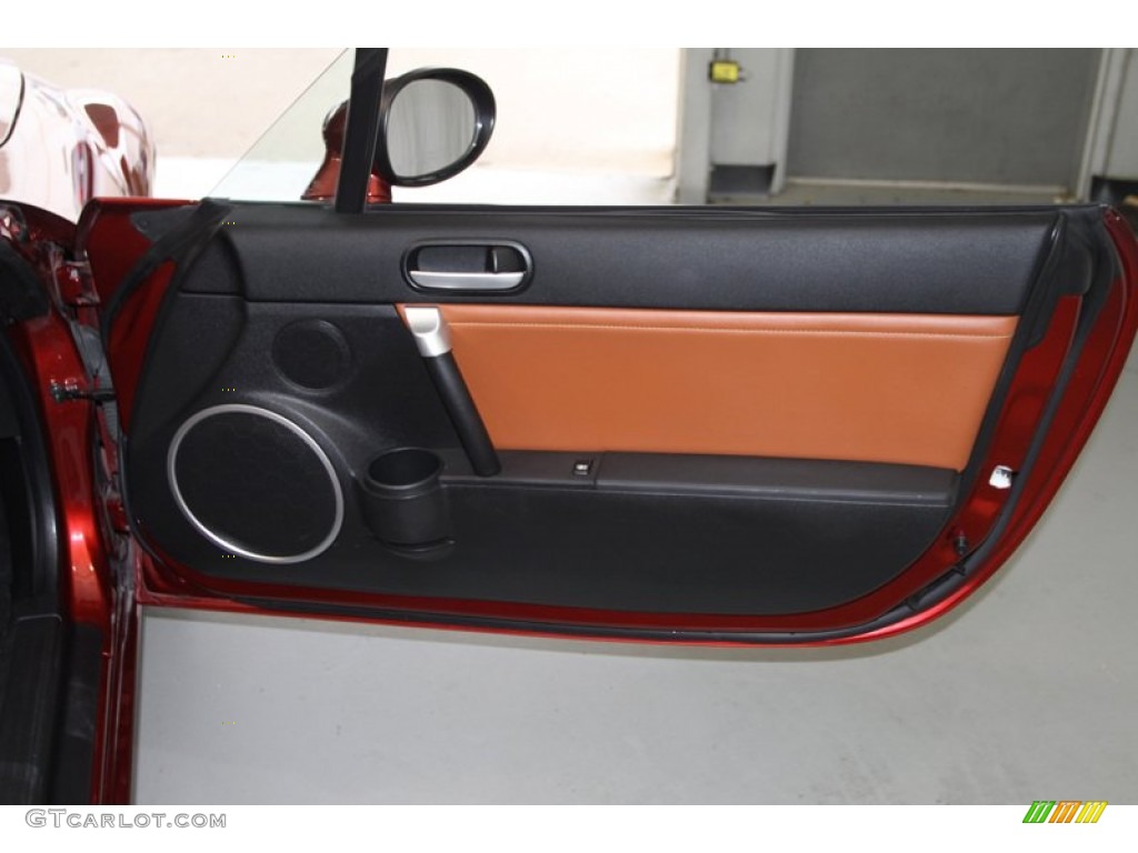 2008 Mazda MX-5 Miata Grand Touring Hardtop Roadster Saddle Brown Door Panel Photo #79211215