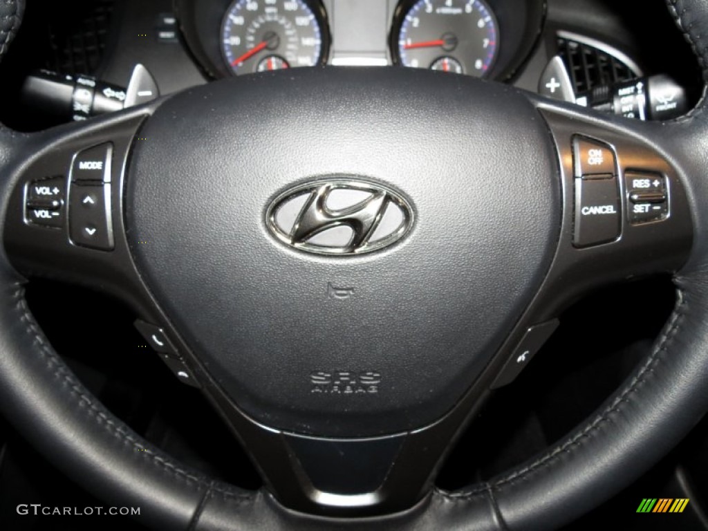 2011 Hyundai Genesis Coupe 2.0T Premium Controls Photos