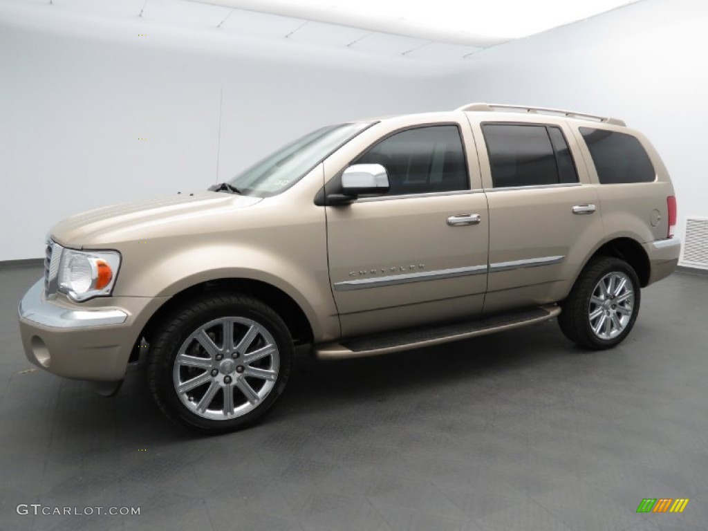 Light Sandstone Metallic 2008 Chrysler Aspen Limited Exterior Photo #79212074