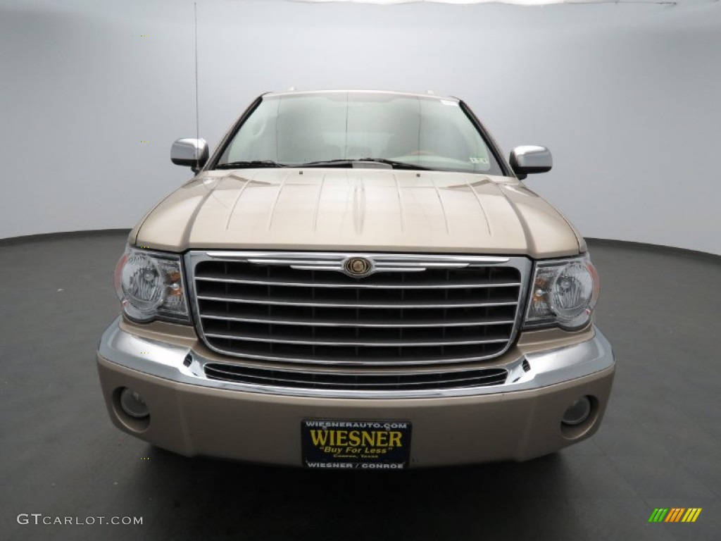 2008 Aspen Limited - Light Sandstone Metallic / Light Graystone photo #2