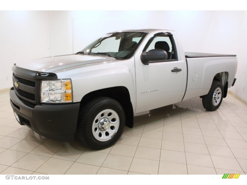 2011 Silverado 1500 Regular Cab - Sheer Silver Metallic / Dark Titanium photo #3