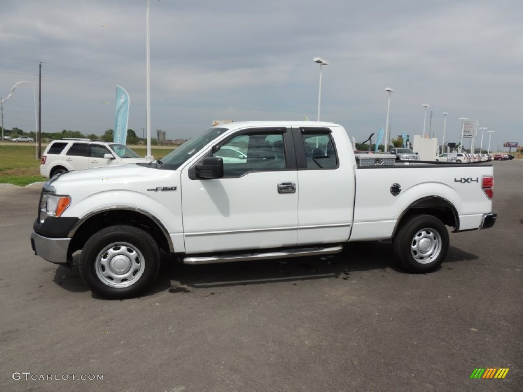 2011 F150 XL SuperCab 4x4 - Oxford White / Steel Gray photo #5