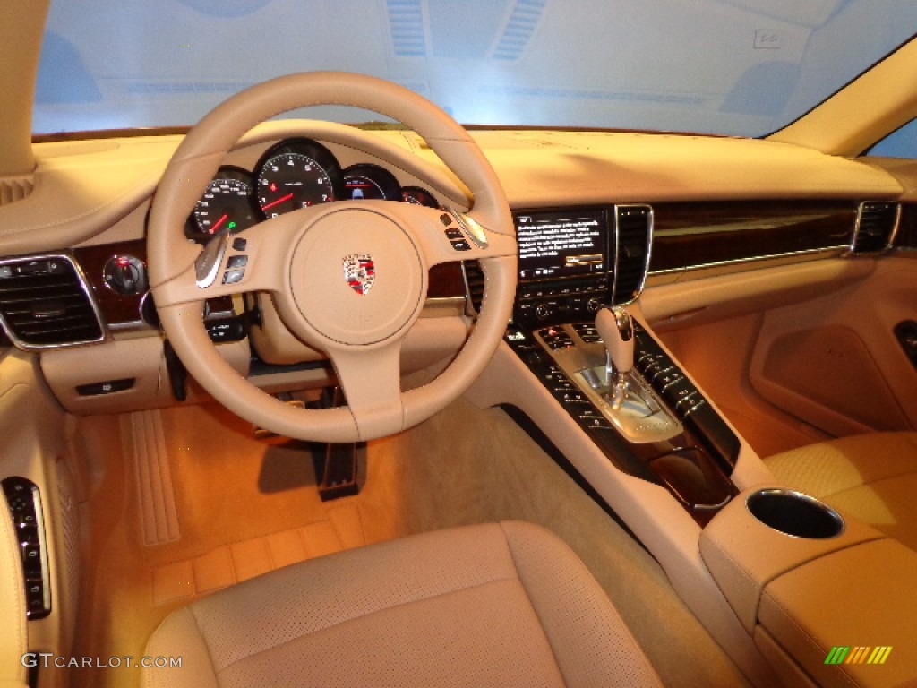 2011 Panamera 4 - Ruby Red Metallic / Luxor Beige photo #13