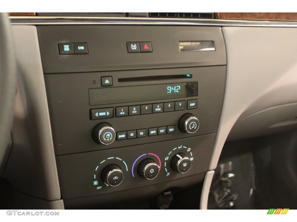 2006 Buick LaCrosse CX Controls Photo #79220491