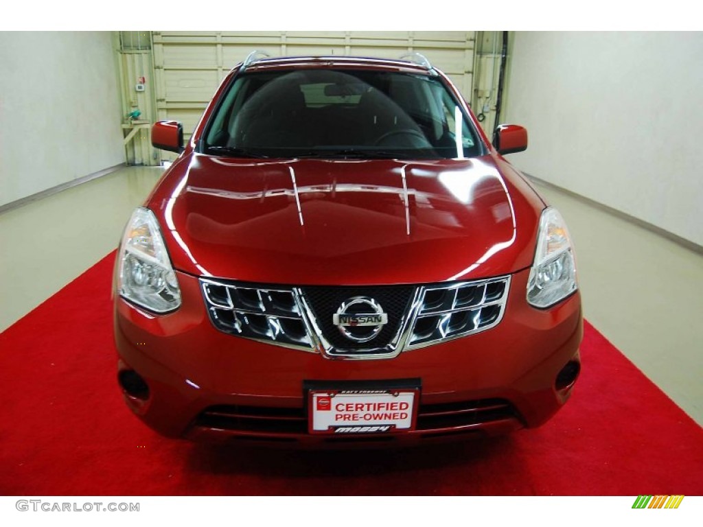 2011 Rogue SV - Cayenne Red / Black photo #2