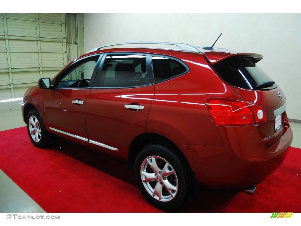 2011 Rogue SV - Cayenne Red / Black photo #4