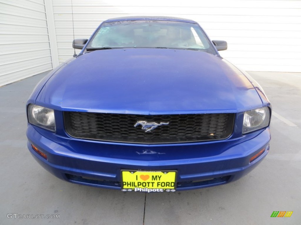 2005 Mustang V6 Premium Convertible - Sonic Blue Metallic / Dark Charcoal photo #8