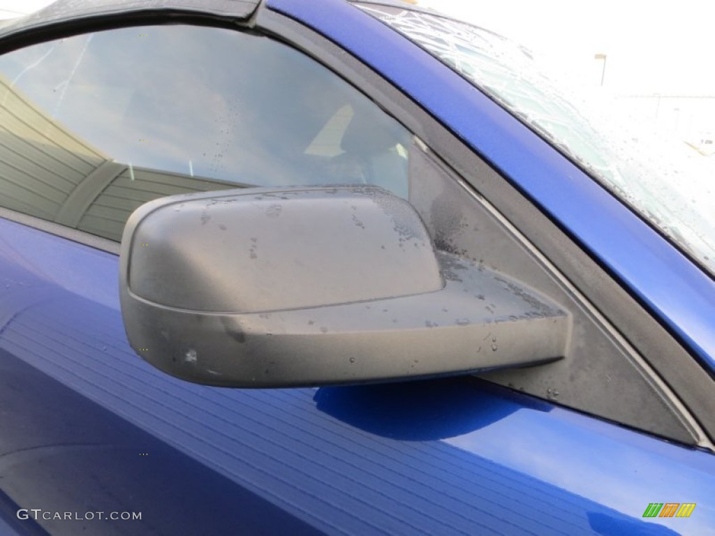2005 Mustang V6 Premium Convertible - Sonic Blue Metallic / Dark Charcoal photo #16
