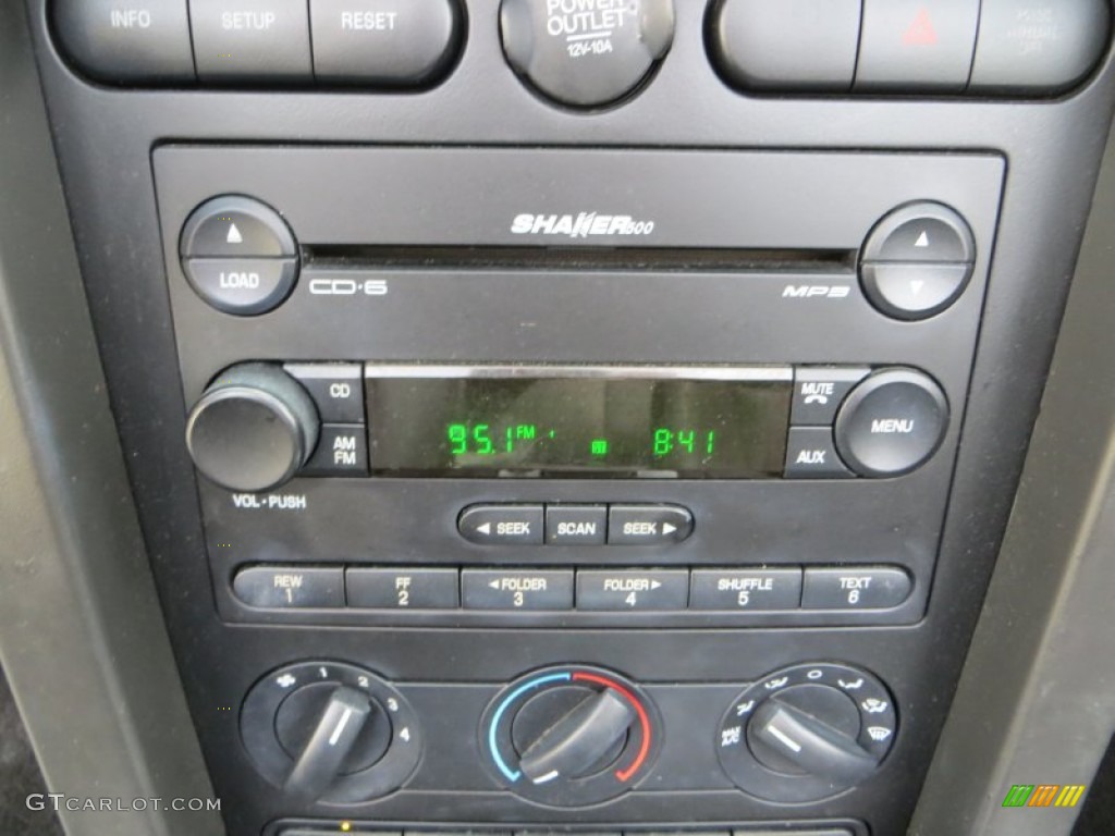 2005 Mustang V6 Premium Convertible - Sonic Blue Metallic / Dark Charcoal photo #33