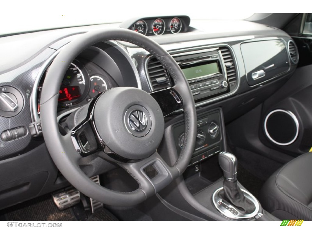2013 Volkswagen Beetle Turbo Convertible Titan Black Dashboard Photo #79225014
