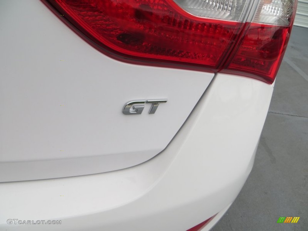 2013 Elantra GT - Monaco White / Black photo #7