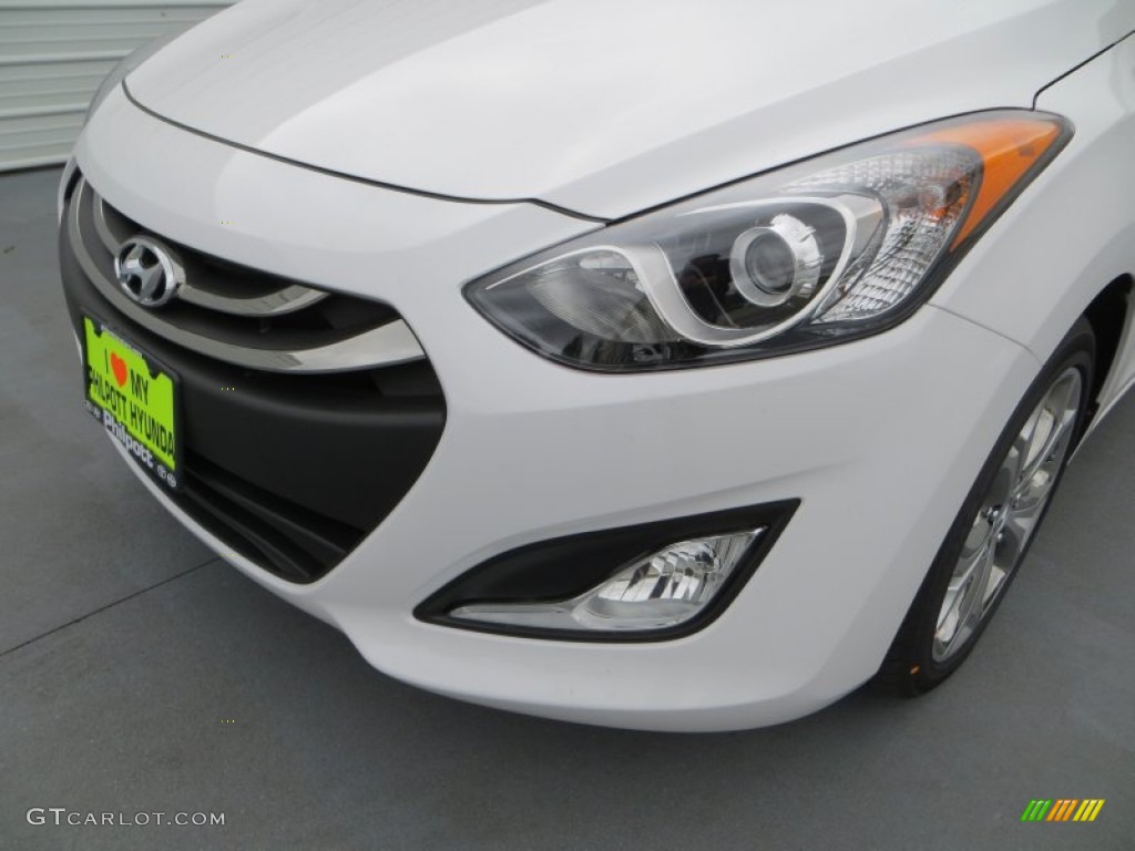 2013 Elantra GT - Monaco White / Black photo #12
