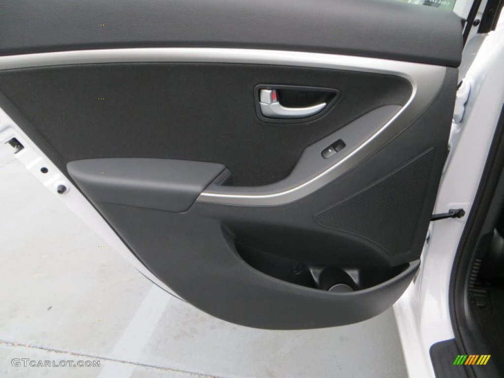 2013 Elantra GT - Monaco White / Black photo #19
