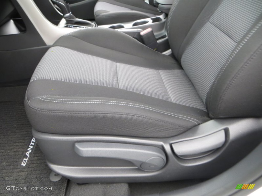 2013 Elantra GT - Monaco White / Black photo #23