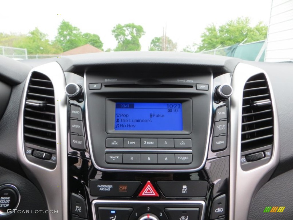 2013 Elantra GT - Monaco White / Black photo #26